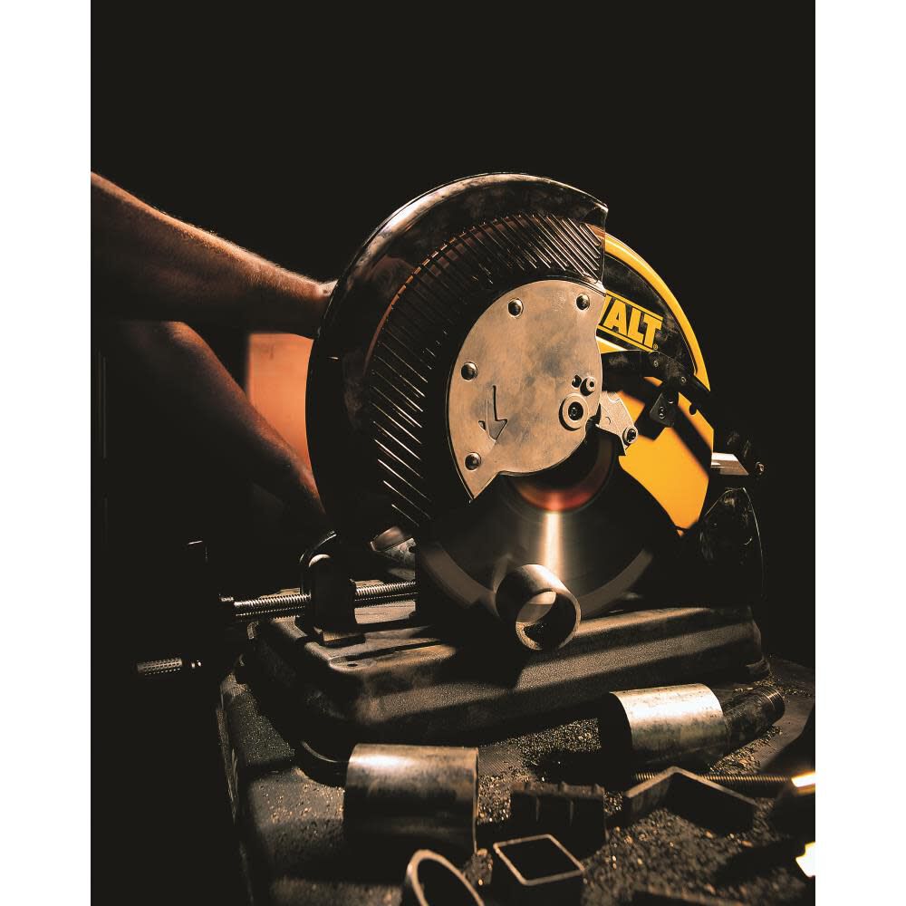 The DEWALT DWA7747 is a 14 in carbide-tipped metal cutting saw blade designed for ferrous metals and steel. It features 66 teeth, a 1 in arbor, and a maximum rated speed of 1,800 RPM.
14 in blade diameter
66 carbide-tipped teeth
1 in arbor
Maximum speed 1,800 RPM
Designed for ferrous metal and steel
